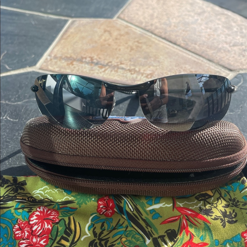 Maui Jim Makaha Mj-405-02 Polarized Sunglasses - image 2